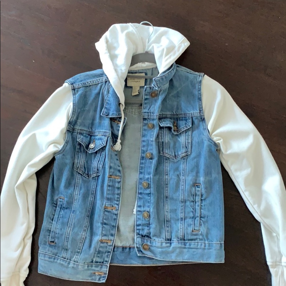 denim jacket/hoodie